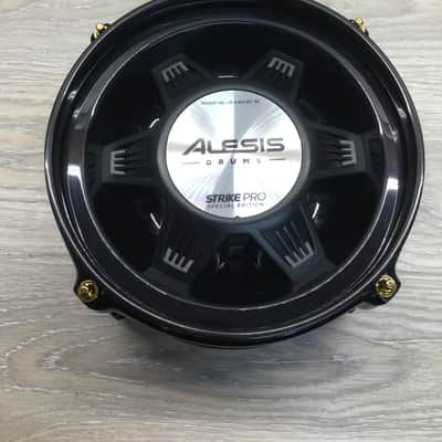 Alesis 8" Strike Pro SE Special Edition Dual-Zone Mesh Pad w/ Rack Clamp & L-Rod Velvet Metallic Works w/ Roland Modules image 5