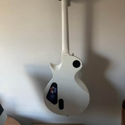 ESP LTD EC-1000 Deluxe - Snow White (2007) image 2