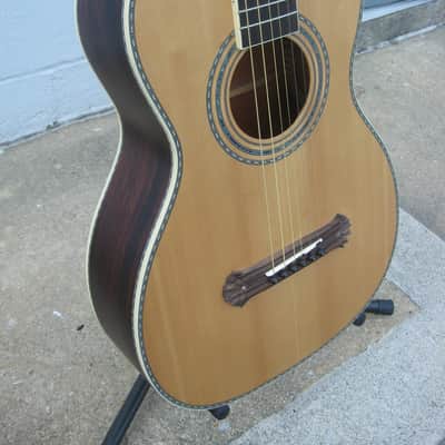 Washburn R315 KK Parlor Acoustic Guitar W Factory Case Natural image 3