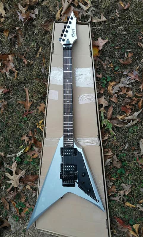 Cort XV-2V Offset Flying V Shaped Guitar / Metallic Silver / EMG
