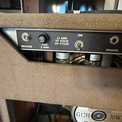 Fender Deluxe 6G3 Brownface 20-Watt 1x12" Guitar Combo 1961 - 1963 - Brown image 4