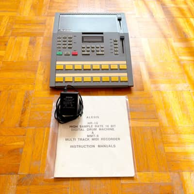 Alesis HR-16 High Sample Rate 16-Bit Drum Machine with original manual + original p.supply and blue led display! image 10
