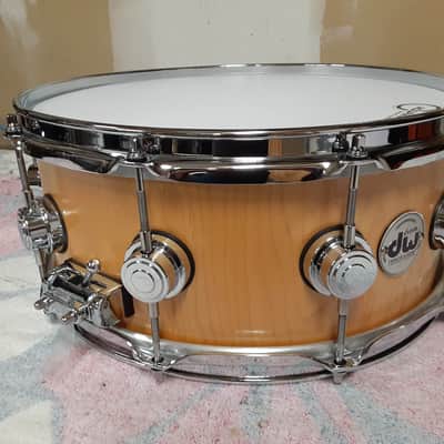 DW Collector's Maple VLT 14"x6" 10 lug snare - Natural Maple image 3