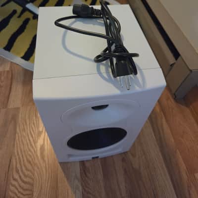 Kali Audio LP-6 v1 - White - Single speaker image 5