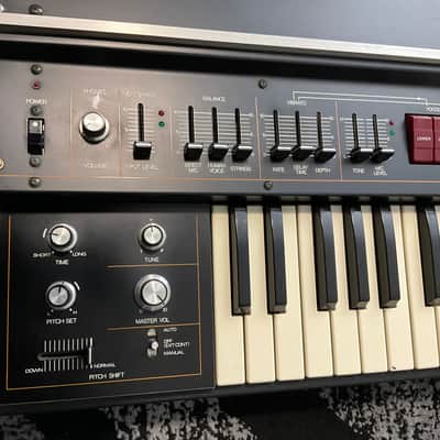 Roland Vocoder VP 330 Plus MK1 1980 - Black image 7