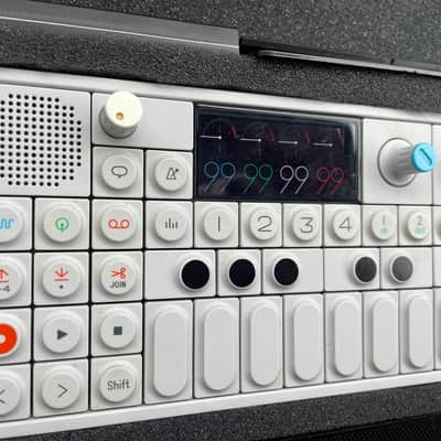 Teenage Engineering OP-1 Portable Synthesizer Workstation 2011 - Present Bild 3
