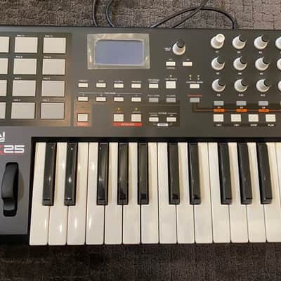 Akai MPK25 2012 - Black image 2
