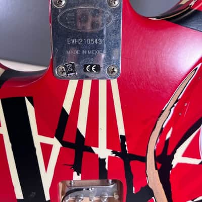 EVH Striped Series Frankie 2020 - Present - Red / White / Black Stripes Relic image 8