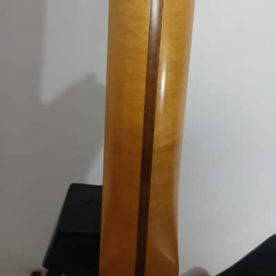Fender Player Plus Meteora HH 2022 - Present - Silverburst image 11