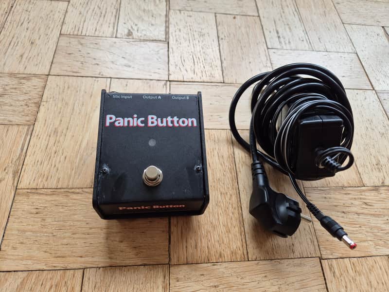 ProCo Panic Button Active A/B Mic Switcher/Muting Box image 1