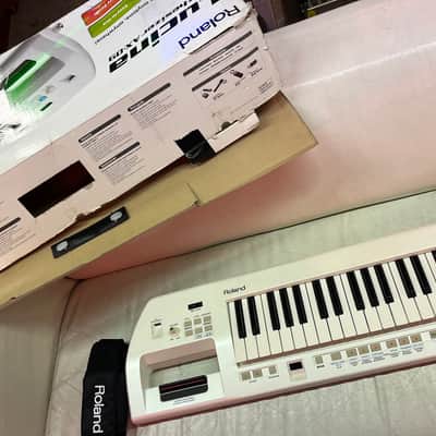 Roland AX-09 Lucina 37-Key Keytar Synthesizer White w strp p/s usb image 2