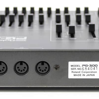 Roland Alpha Juno-2 + PG-300 Programmer image 8