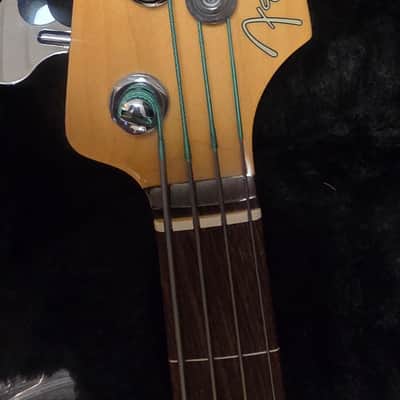 Fender American Standard Jazz Bass Fretless 2015 - 3-Color Sunburst image 3