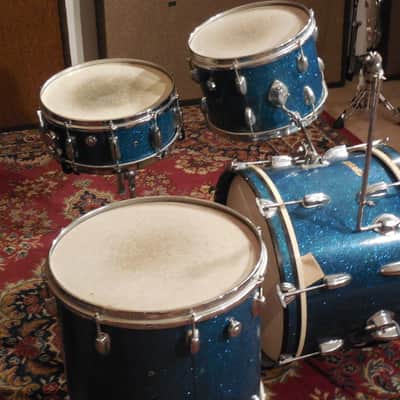 VINTAGE 1960s PEARL 4 pc BLUE SPARKLE DRUM KIT WITH HARDWARE (ALL ORIGINAL) image 4
