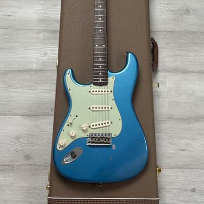 FENDER CUSTOM SHOP 1960 LAKE PLACID BLUE STRATOCASTER LEFT HANDED image 4
