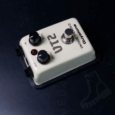 Guyatone VT2 Vintage Tremolo 1996 - White image 4