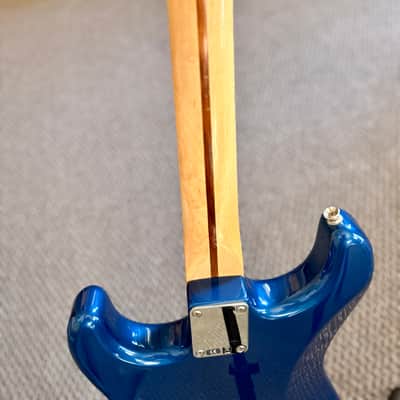 Fender Standard Stratocaster 2007 - Electron Blue Metallic Bild 7