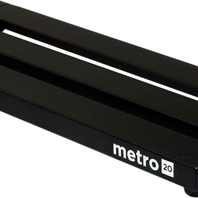 Pedaltrain Metro 20 3-RAIL, 20" x 8" PEDALBOARD w/Soft Case and Voodoo Lab Pedal Power 2 Plus Power Supply image 3