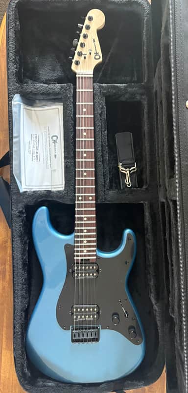 Charvel Pro-Mod So-Cal Style 1 HH HT with Rigid case