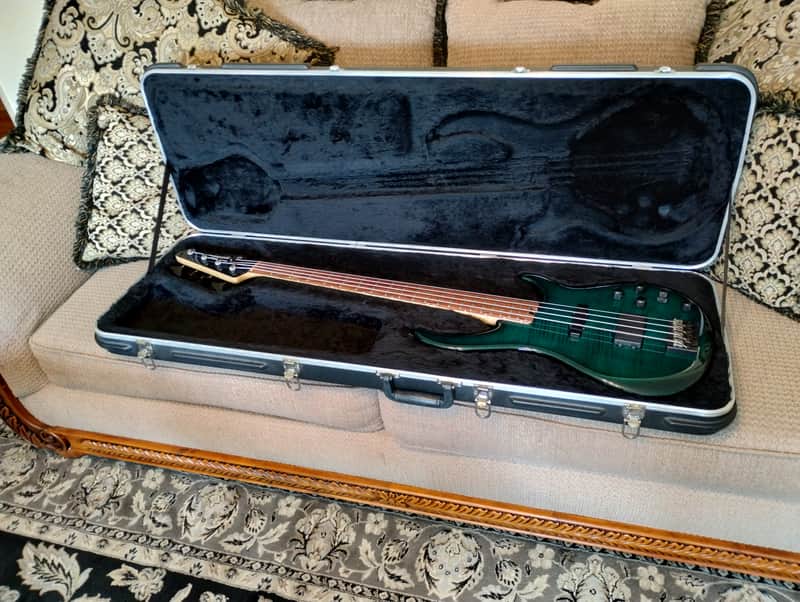 Peavey Millennium Plus USA - SUPER CLEAN image 1