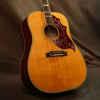 2001 Gibson Hummingbird Ultimate Quilt Custom Shop Acoustic Guitar image 2