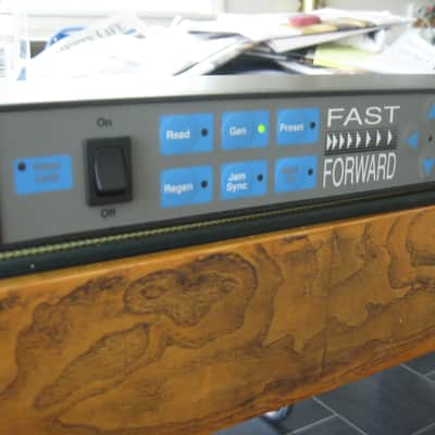 Fast Forward F22 Time Code Generator/ Reader Black/Gray/Blue image 2