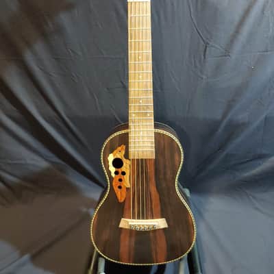 Caramel Guitalele 2019 Natural image 1