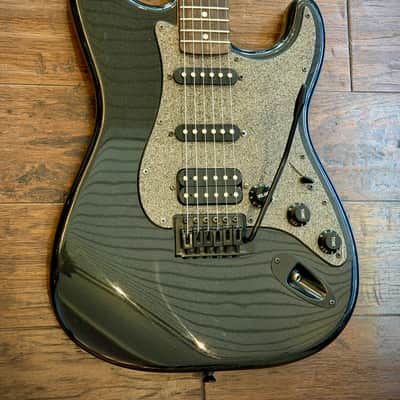 Squier FSR Bullet Stratocaster HT HSS 2016 - Black Metallic image 2