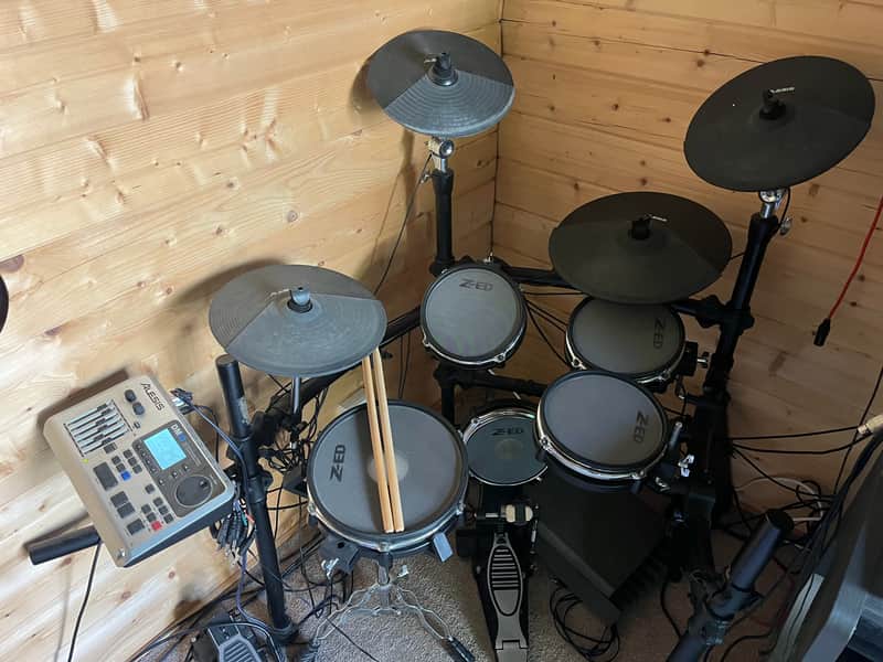 Alesis DM10 Studio Kit Electronic Drum Set 2010s image 1