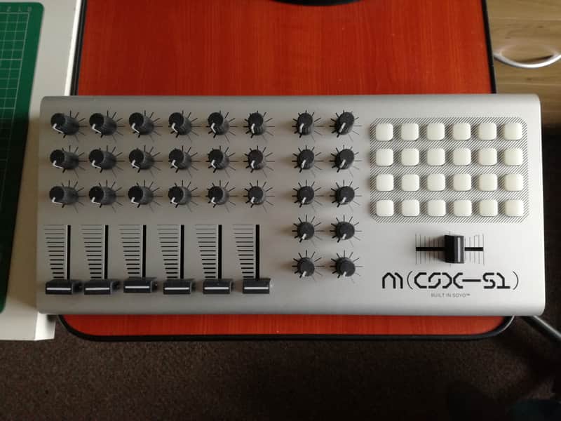 Machinewerks CS X51 USB/MIDI Control Surface / Sliders, Rotaries
