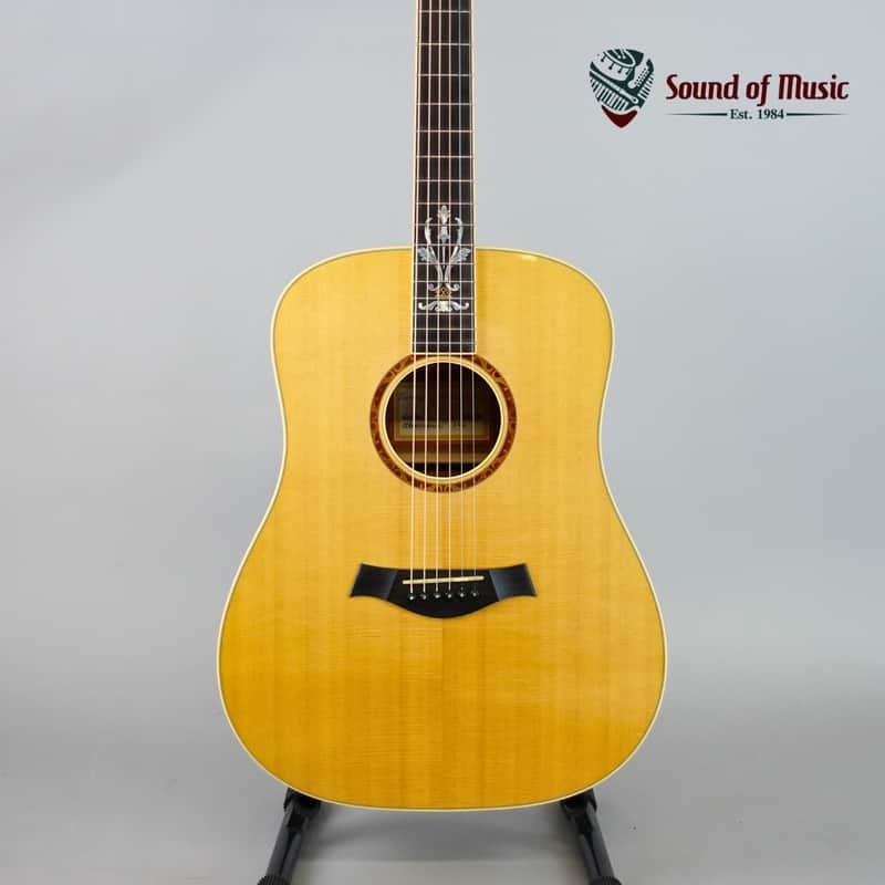 Taylor XXV-DR 25th Anniversary Sitka Spruce/Quilted Sapele