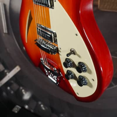 IYV IVRK-20 Semi-Hollow Electric Guitar Cherry Sunburst w/ Upgraded Bone Nut image 7