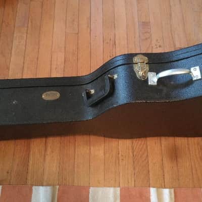 Martin hard guitar case in excellent condition - 2000's image 4