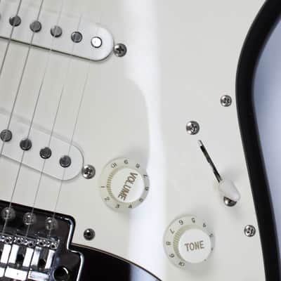 Squier Stratocaster Gold Label - Made in Korea 1997 - Dark Midnight Wine image 23