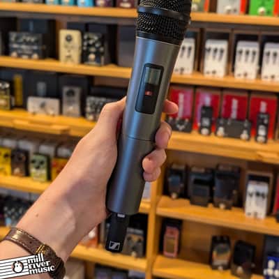 Sennheiser EM-XSW2 and XS Wireless Mic - Used image 2
