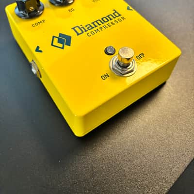 Diamond Compressor 2010s - Yellow image 1