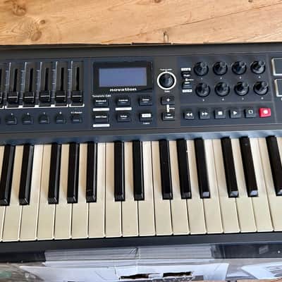 Novation Impulse 61 MIDI Keyboard Controller 2011 - Present - Gray image 3