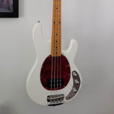 Sterling Ray24CA Classic - *Parallel Wiring* 2025 - Olympic White image 2