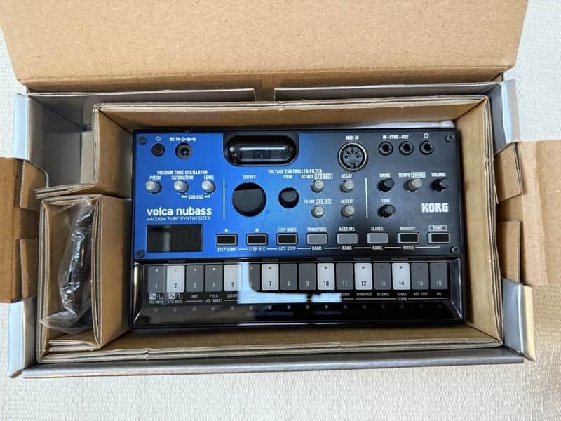 Korg Volca Bass