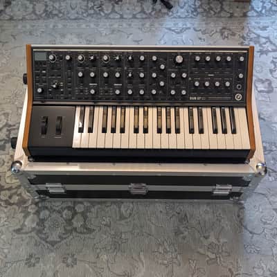 Moog Sub 37 Tribute Edition (w/ hard case)