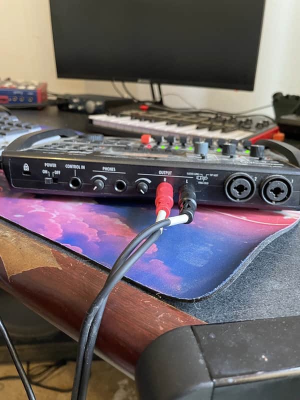 Zoom R8 Recorder: Interface: Controller: Sampler 2010s - Black