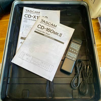 Tascam CD-X1500 dual CD player and DJ control unit + CD-160Mk2 CD player and Soundtech Q310 mono graphic equaliser, rackmounted image 5