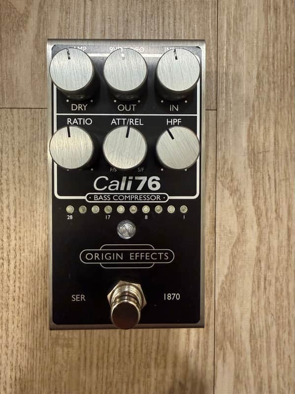 Origin Effects Cali76 Bass Compressor
