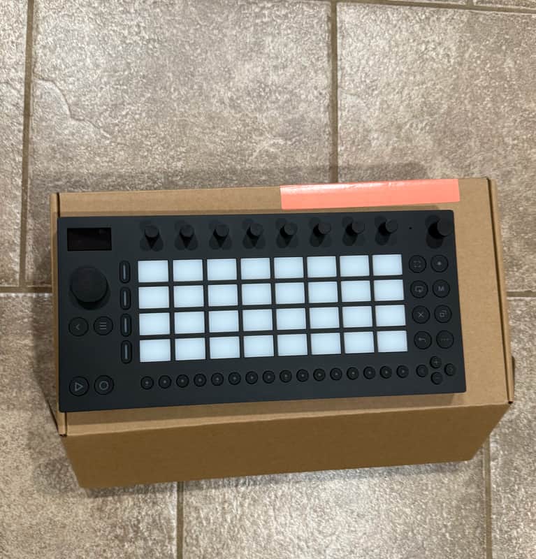 Ableton Move 本体 Ableton Move Standalone Workstation | Reverb