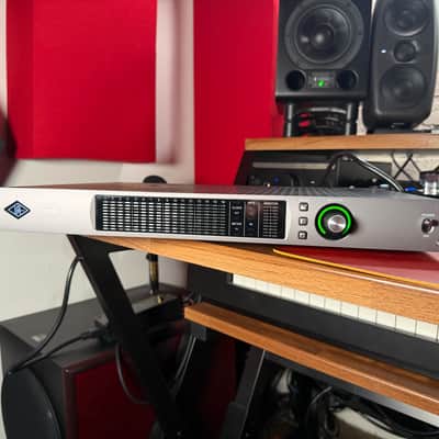 Universal Audio Apollo x16 Thunderbolt 3 Audio Interface 2018 - Present image 1