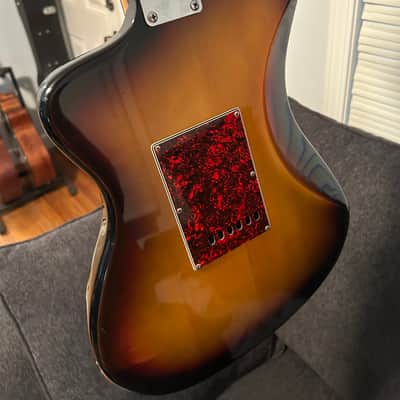 AXL MJZ 2010 - Sunburst image 5