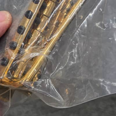 Fender Tremolo - Gold Mexican 2 1/16 spacing with bar image 3