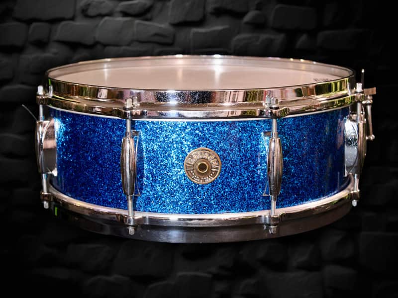 Gretsch Renown 5.5x14 Snare (1962) Blue Sparkle image 1