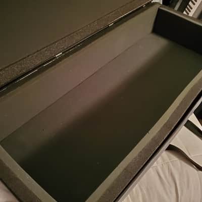 CUSTOM-BUILT KEYBOARD/SYNTHESIZER TRAVEL CARRYING CASE/BAG image 12