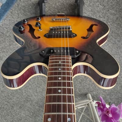 Heritage H-530 2023 - Original sunburst gloss image 6